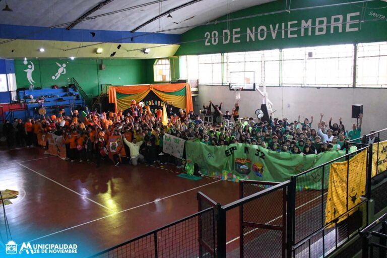 Mucha diversión en la realización de los «Intercolores”