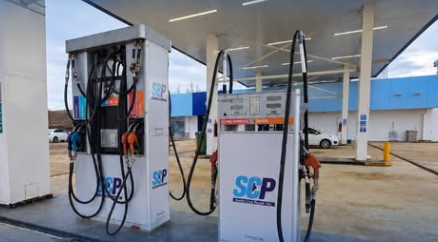 Santa Cruz Puede quedará al frente de la estación de servicio de La Esperanza