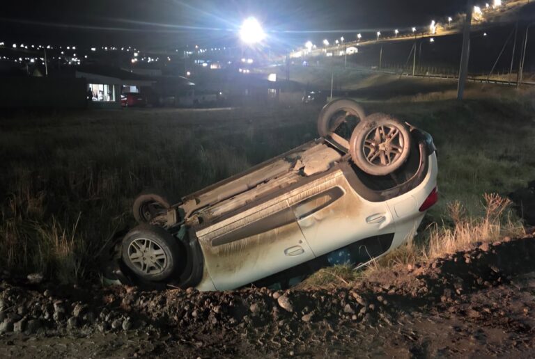 Despiste y vuelco en la Ruta 40