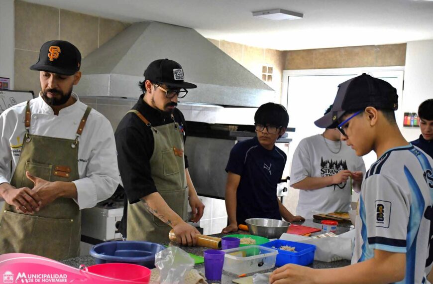 Exitoso cierre del taller de cocina para adolescentes