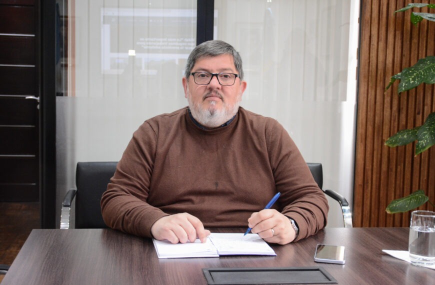 Santa Cruz pone en marcha un sistema para agilizar reclamos y dar respuestas a las escuelas