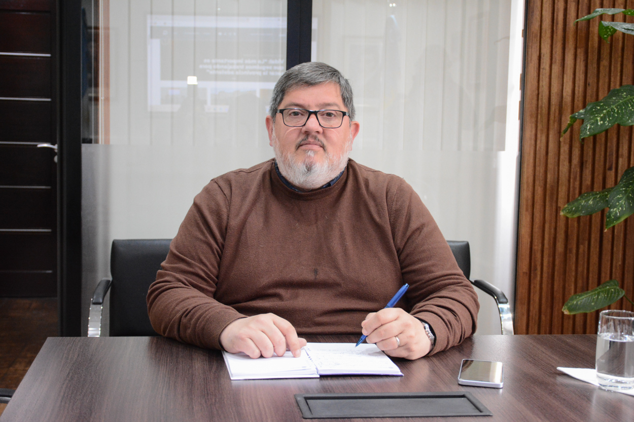 Santa Cruz pone en marcha un sistema para agilizar reclamos y dar respuestas a las escuelas