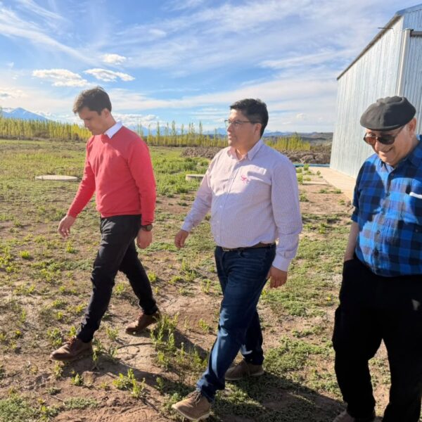 Vidal resaltó que la producción y la infraestructura son ejes fundamentales para el crecimiento de Lago Posadas