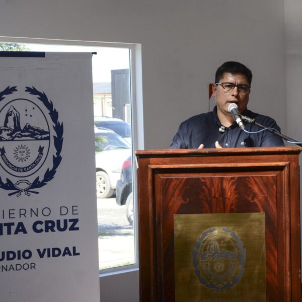 Fuertes declaraciones de Vidal contra Menna: “Si no puede conducir el municipio, que tome otra decisión”
