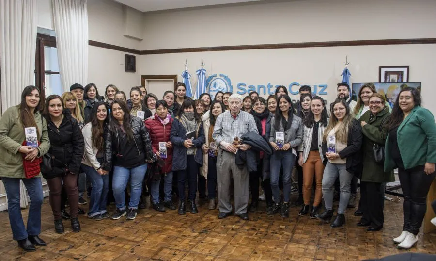 249ddf7fe9d41c16ef68ddb3277c6cd7_XL