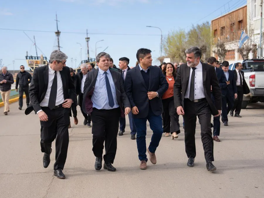 02f49ea6feea190efb00fd98049e28e8_XL