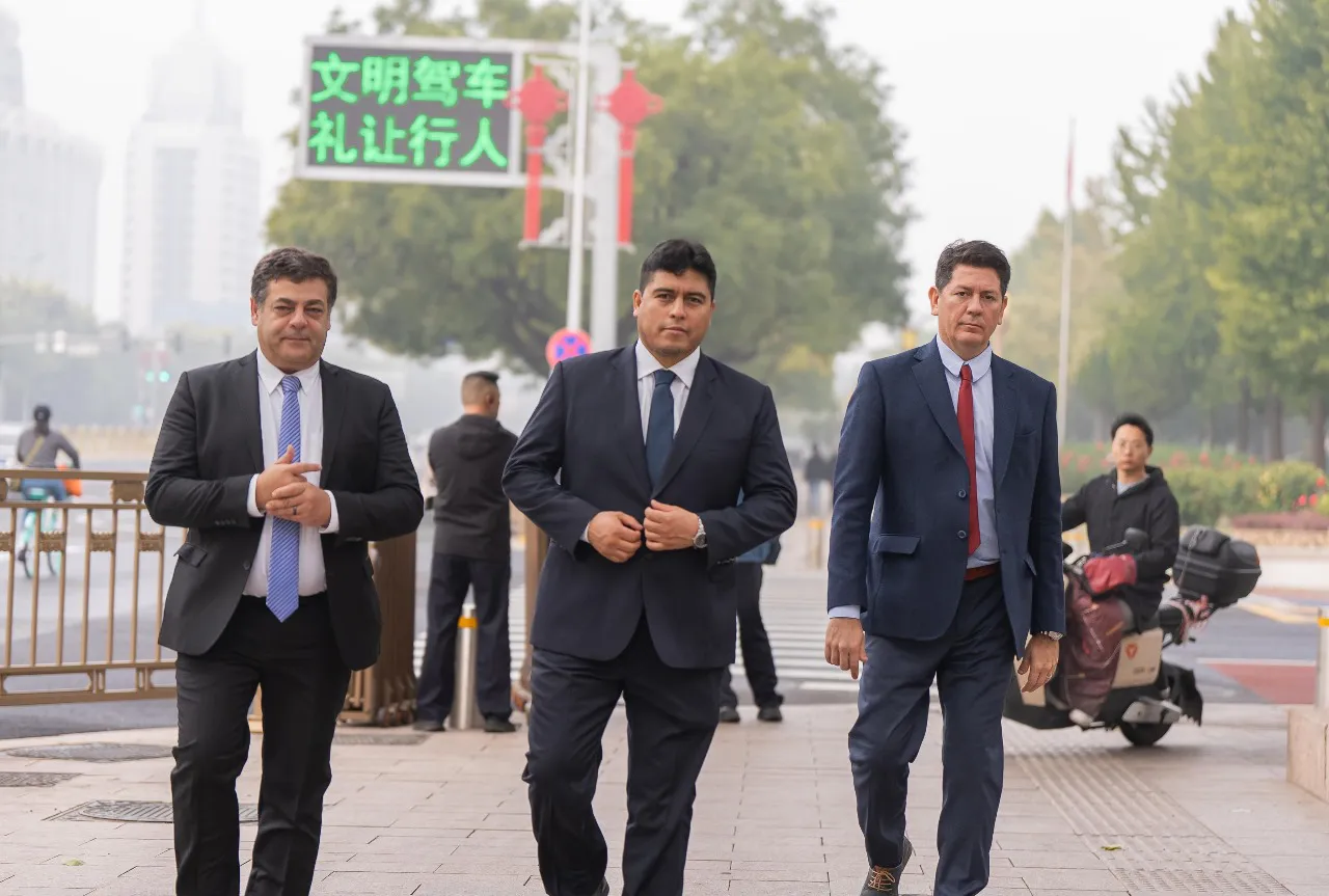 VIDAL_CHINA_GOBIERNO_DE_SANTA_CRUZ__14