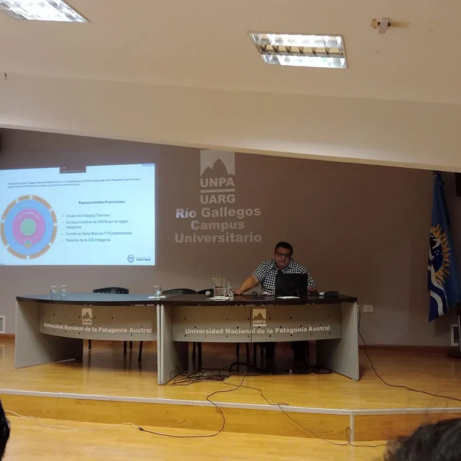 61df88e12d10d7629c0aeb84488aa2d4_XL