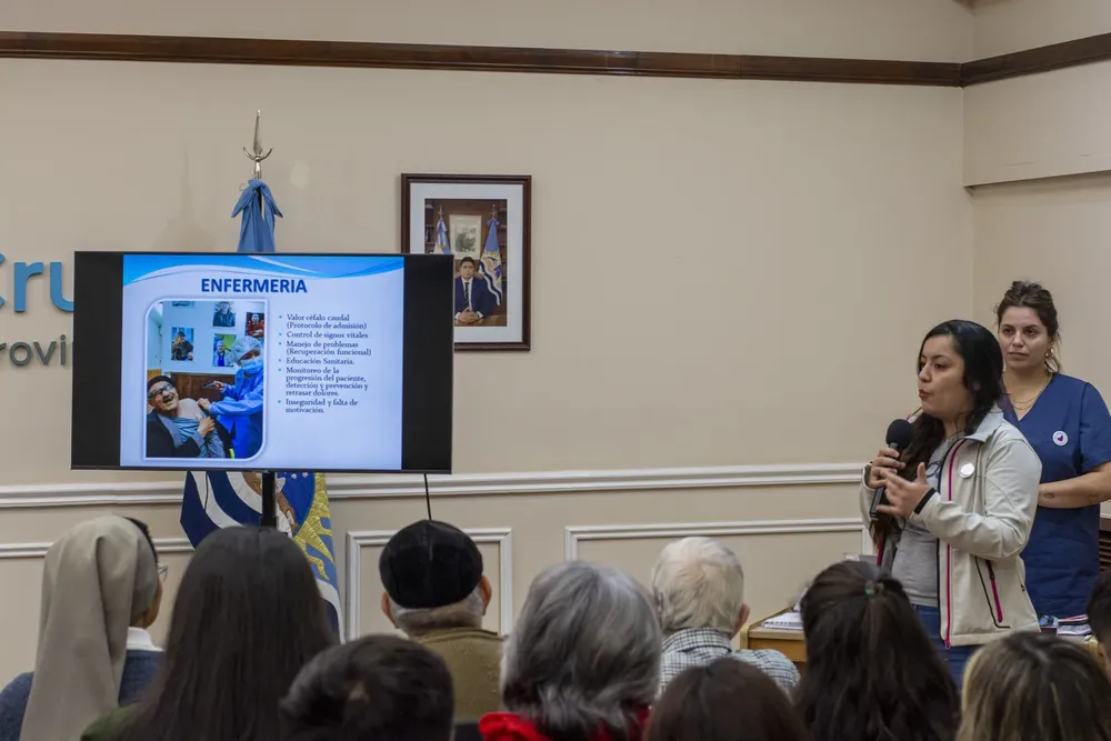 photo_5145512924352196127_w