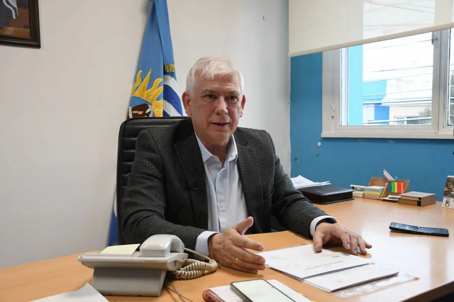 4dde24d66211bd4f5bf5631a24adac4c_XL