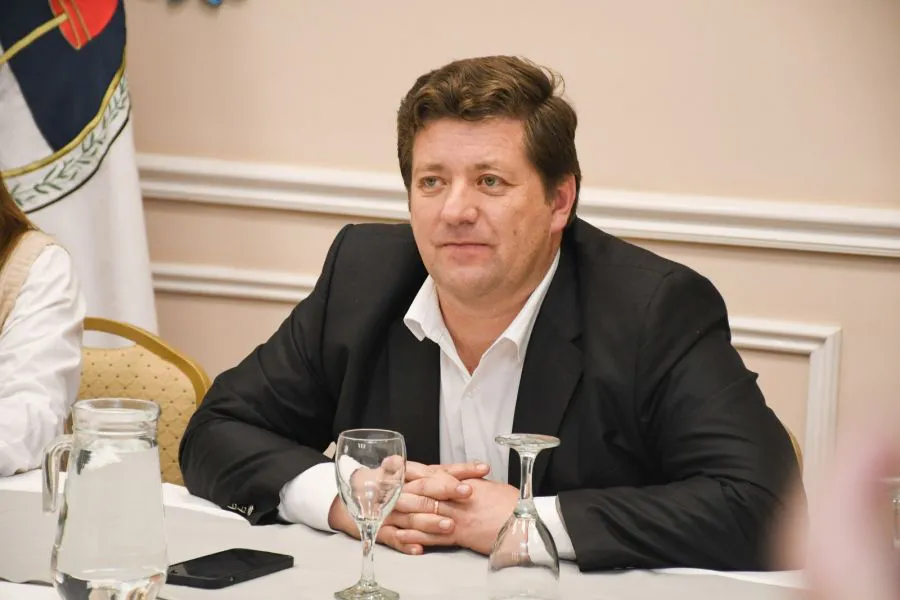 88fbf2b2496fe99427c20b49354f3b31_XL