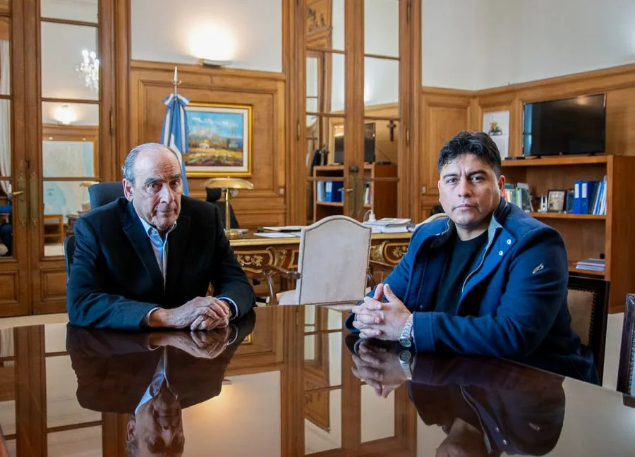 039f71471d4603c52b0e63995753af89_XL