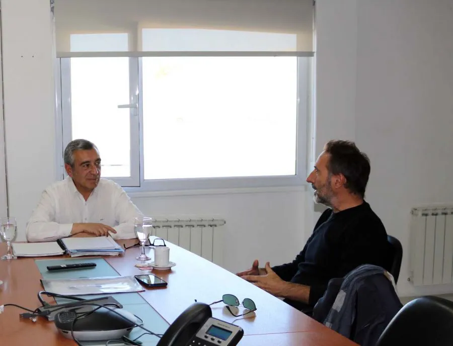 460ab32d2edae3fde975cd27b100225f_XL