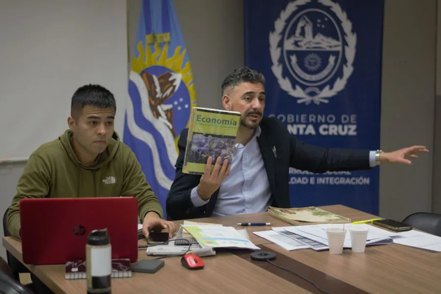 7f8692b337135250da0fde4dbf9eecd8_XL