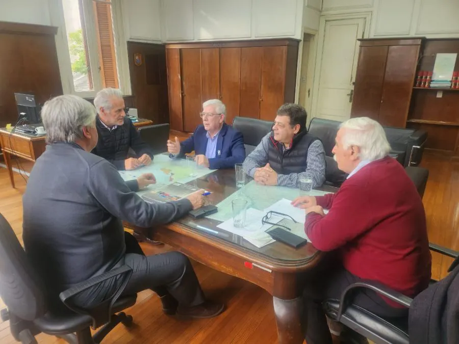 864540e6aef95b3da18b2648509e0eef_XL