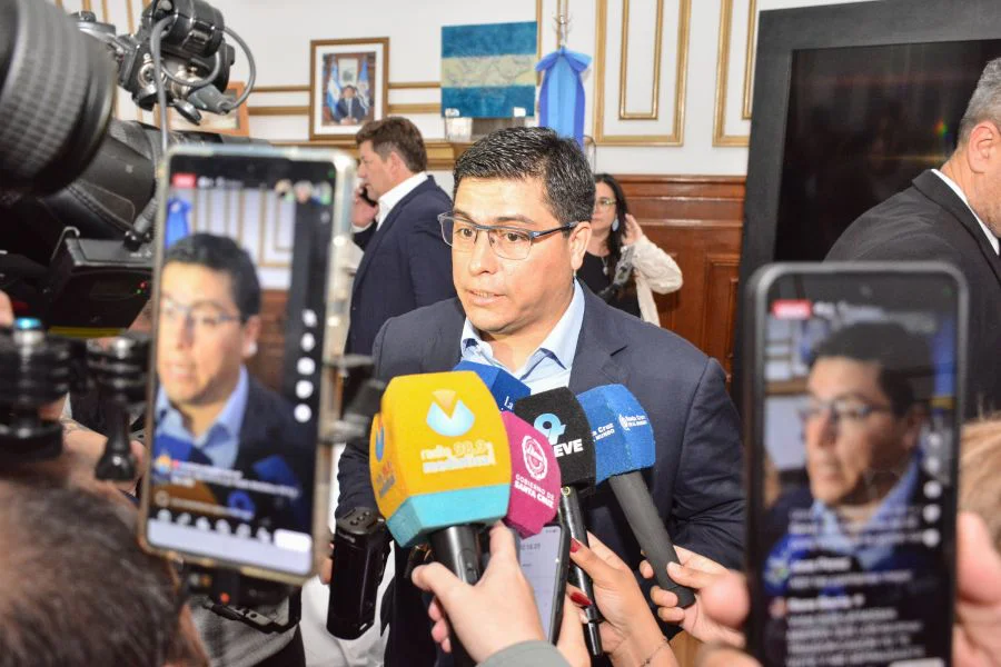 85976ff38ea350ee7ea09f31072b14b4_XL